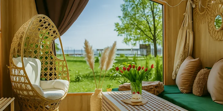 Glamping pri jazere Jamno a pri Balte: bez jedla alebo s raňajkami, množstvo aktivít aj domčeky s vlastným wellness
