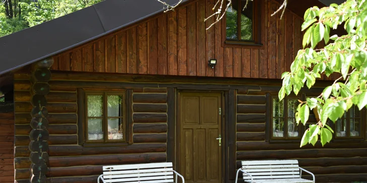 Prenájom útulnej a plne vybavenej zrubovej chaty vo Vrchlabí až pre 6 osôb