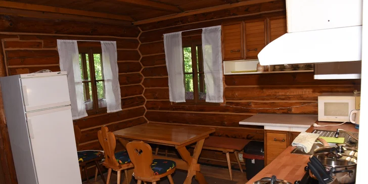 Prenájom útulnej a plne vybavenej zrubovej chaty vo Vrchlabí až pre 6 osôb