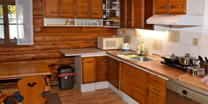 Prenájom útulnej a plne vybavenej zrubovej chaty vo Vrchlabí až pre 6 osôb