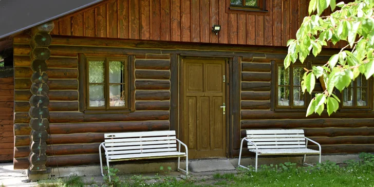 Prenájom útulnej a plne vybavenej zrubovej chaty vo Vrchlabí až pre 6 osôb