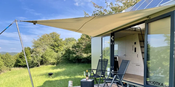 Glamping v modernom Tiny house pri Semiloch pre pár aj rodinu