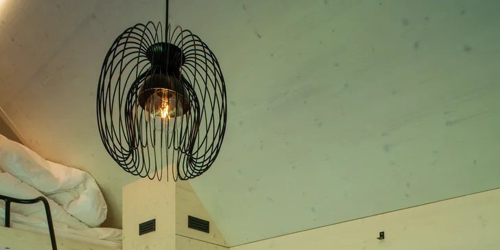 Glamping v modernom Tiny house pri Semiloch pre pár aj rodinu