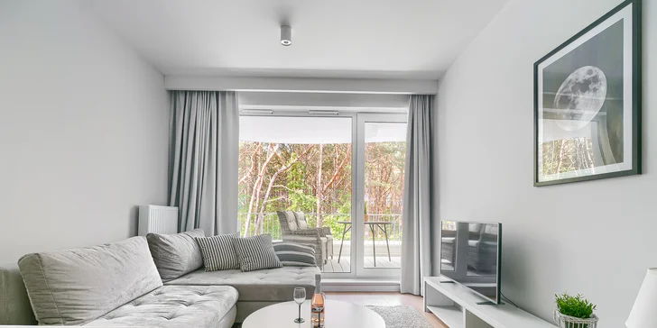 Nové krásne apartmány pri Baltskom mori až pre 4 osoby: medzi morom a jazerom, v lete bazén