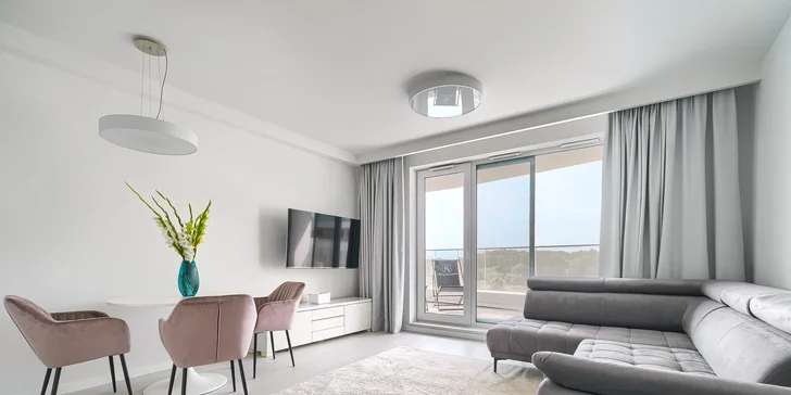 Nové krásne apartmány pri Baltskom mori až pre 4 osoby: medzi morom a jazerom, v lete bazén