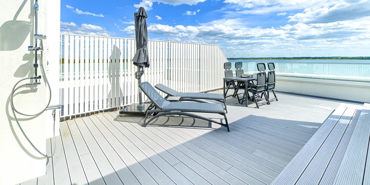 Nové krásne apartmány pri Baltskom mori až pre 4 osoby: medzi morom a jazerom, v lete bazén