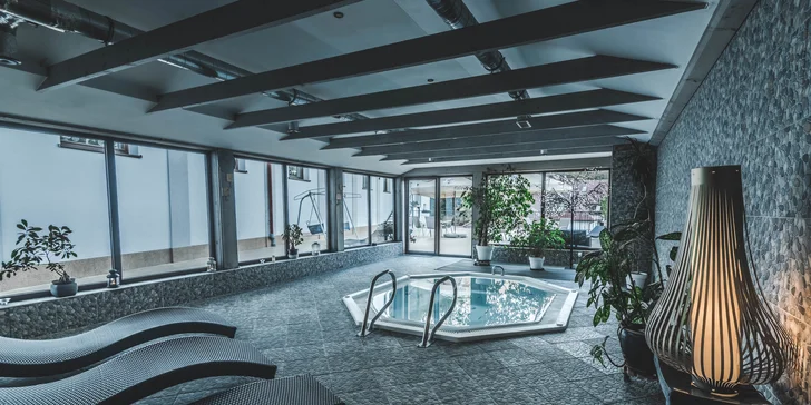 Kúpeľné mesto Duszniki Zdrój: moderný hotel s wellness a polpenziou