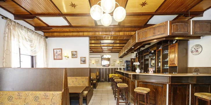 Aktívny pobyt v Prčici pre 2–4 osoby: raňajky, ihrisko, telocvičňa aj požičovňa bicyklov