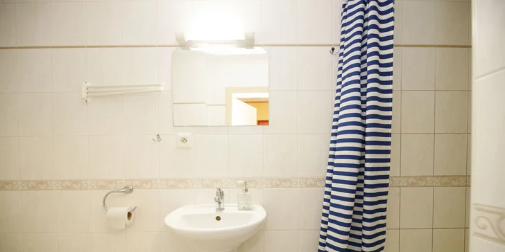 Aktívny pobyt v Prčici pre 2–4 osoby: raňajky, ihrisko, telocvičňa aj požičovňa bicyklov