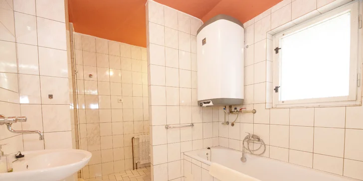 Aktívny pobyt v Prčici pre 2–4 osoby: raňajky, ihrisko, telocvičňa aj požičovňa bicyklov