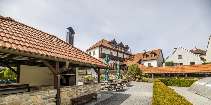 Aktívny pobyt v Prčici pre 2–4 osoby: raňajky, ihrisko, telocvičňa aj požičovňa bicyklov