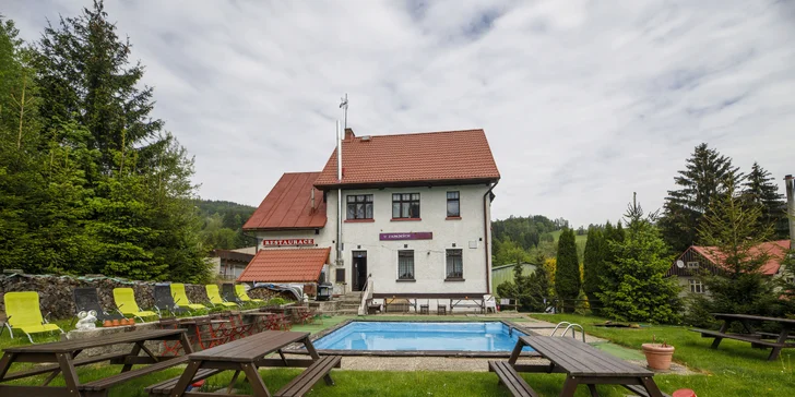 Pobyt v krkonošskom penzióne pre páry aj rodiny s raňajkami alebo polpenziou