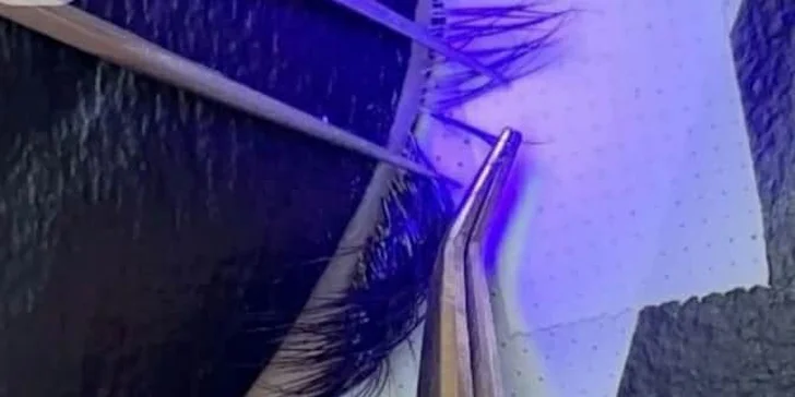UV mihalnice s trvácnosťou 7 až 8 týždňov alebo darčeková poukážka