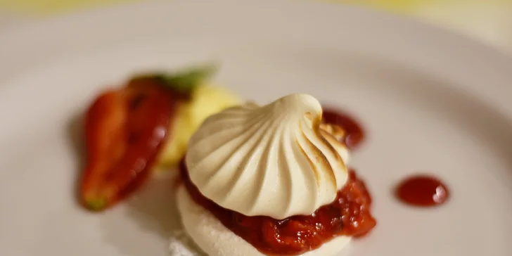 Relax pri Českom Krumlove: luxusný statok s vlastným pivovarom a čokoládovňou, strava a bazén