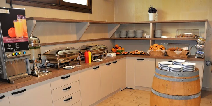 Relax pri Českom Krumlove: luxusný statok s vlastným pivovarom a čokoládovňou, strava a bazén