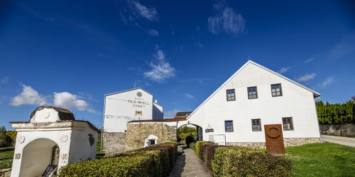 Relax pri Českom Krumlove: luxusný statok s vlastným pivovarom a čokoládovňou, strava a bazén