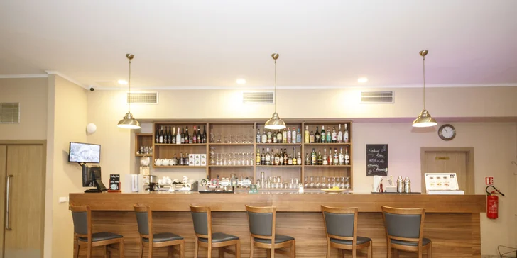 Dovolenka v prírode Jizeriek pre dvoch aj rodinu: plná penzia a neobmedzený wellness