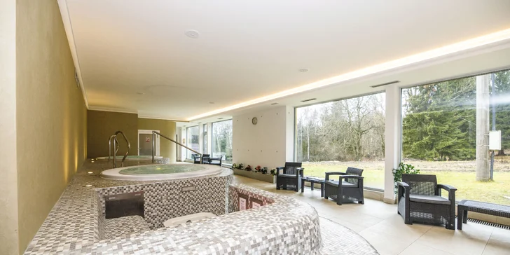 Dovolenka v prírode Jizeriek pre dvoch aj rodinu: plná penzia a neobmedzený wellness