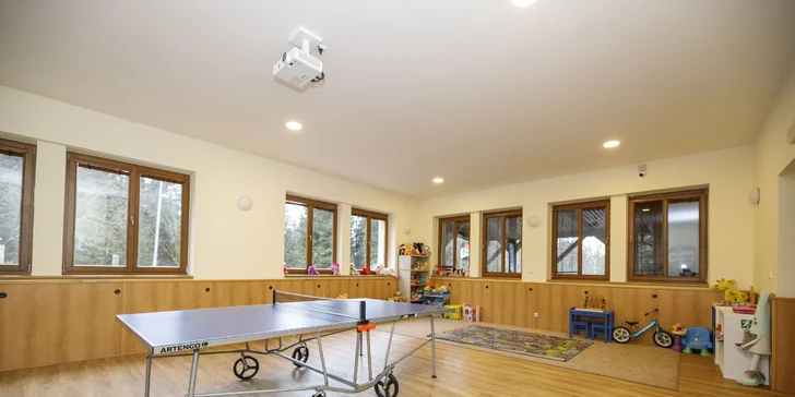 Dovolenka v prírode Jizeriek pre dvoch aj rodinu: plná penzia a neobmedzený wellness