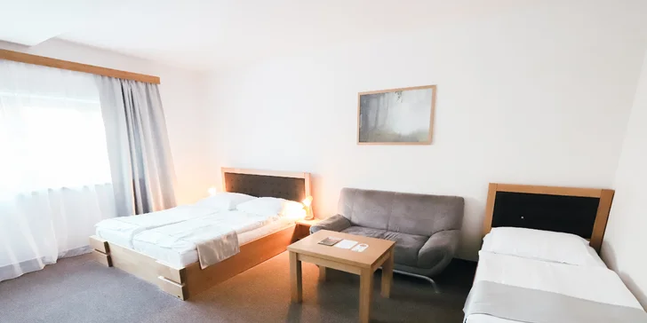 Dovolenka v prírode Jizeriek pre dvoch aj rodinu: plná penzia a neobmedzený wellness