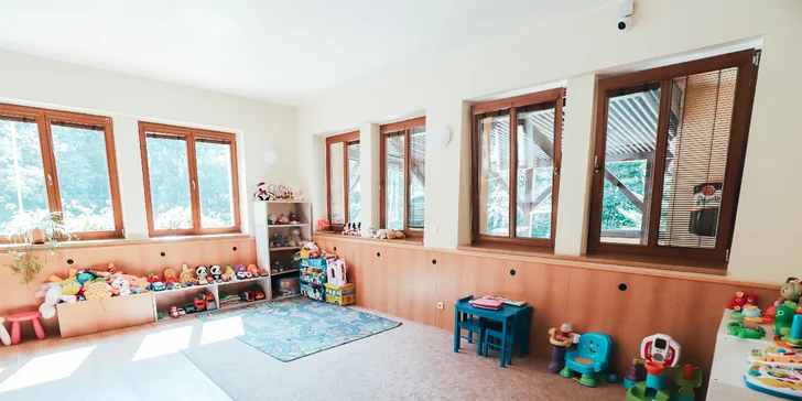 Dovolenka v prírode Jizeriek pre dvoch aj rodinu: plná penzia a neobmedzený wellness