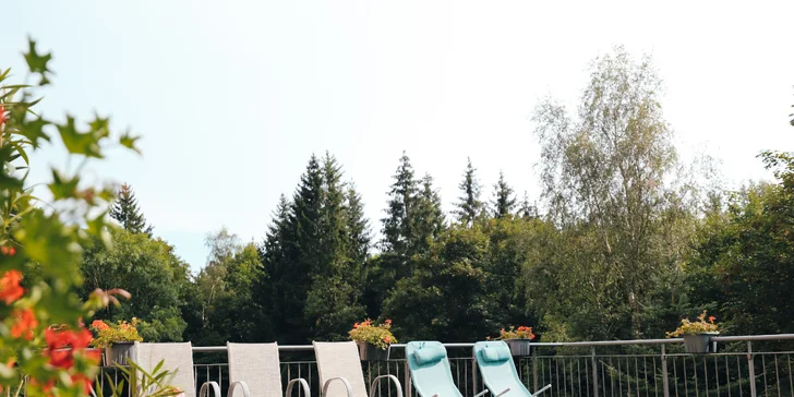 Dovolenka v prírode Jizeriek pre dvoch aj rodinu: plná penzia a neobmedzený wellness
