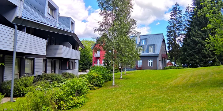 Krásne apartmány v Harrachove: bez stravy alebo s raňajkami a so vstupom do saunového sveta Grotta Spa