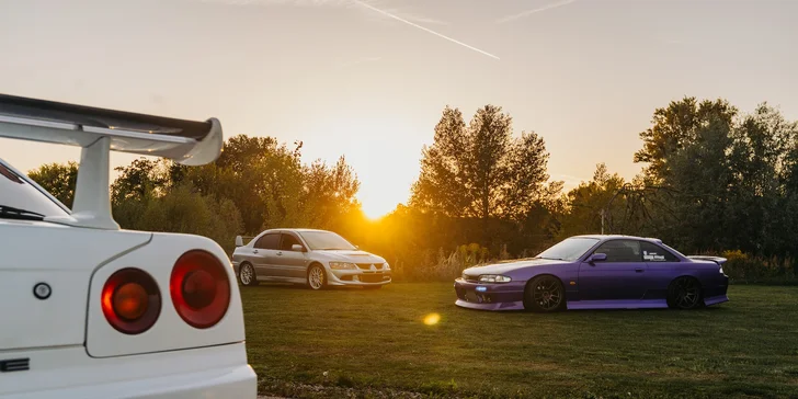 Jazda v Nissan Skyline R34, Nissan Silvia alebo Mitsubishi Lancer Evolution VIII: ako vodič aj spolujazdec, variant s jazdou driftem