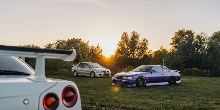 Jazda v Nissan Skyline R34, Nissan Silvia alebo Mitsubishi Lancer Evolution VIII: ako vodič aj spolujazdec, variant s jazdou driftem