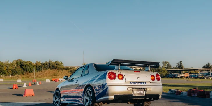 Jazda v Nissan Skyline R34, Nissan Silvia alebo Mitsubishi Lancer Evolution VIII: ako vodič aj spolujazdec, variant s jazdou driftem