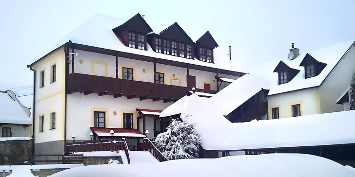 Aktívny pobyt v Prčici pre 2–4 osoby: raňajky, ihrisko, telocvičňa aj požičovňa bicyklov