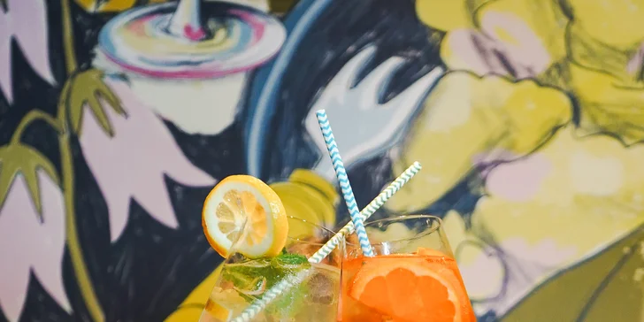 Moderný hotel v rakúskych Alpách: bufetové raňajky a neobmedzená sauna