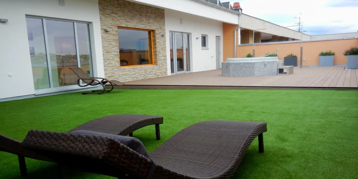 Jednotlivci, páry či s rodinou do Brna: hotel so strešným wellness, raňajky aj večere