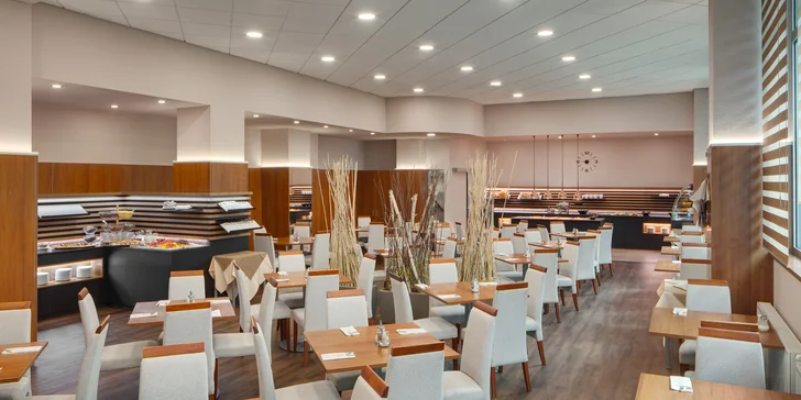 Jednotlivci, páry či s rodinou do Brna: hotel so strešným wellness, raňajky aj večere