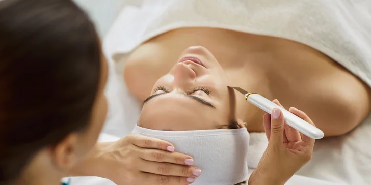 Kozmetické ošetrenia pleti: hydratácia, detox, mezoterapia, chemický peeling, anti-age a i.