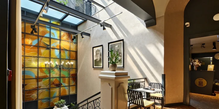 Pobyt v historickom centre Domažlíc: raňajky, fľaša prosecca aj vstup do aquaparku