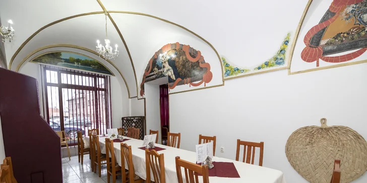 Pobyt neďaleko Orlických hôr: raňajky alebo polpenzia, wellness, masáž aj jazda na koňoch