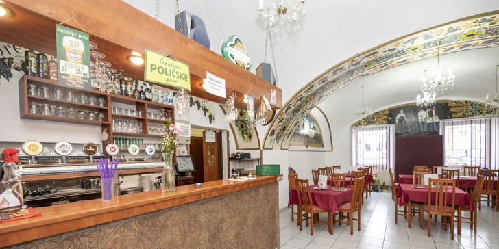 Pobyt neďaleko Orlických hôr: raňajky alebo polpenzia, wellness, masáž aj jazda na koňoch