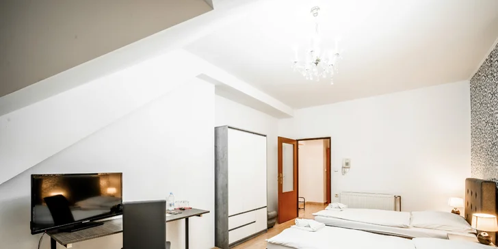 Pobyt neďaleko Orlických hôr: raňajky alebo polpenzia, wellness, masáž aj jazda na koňoch