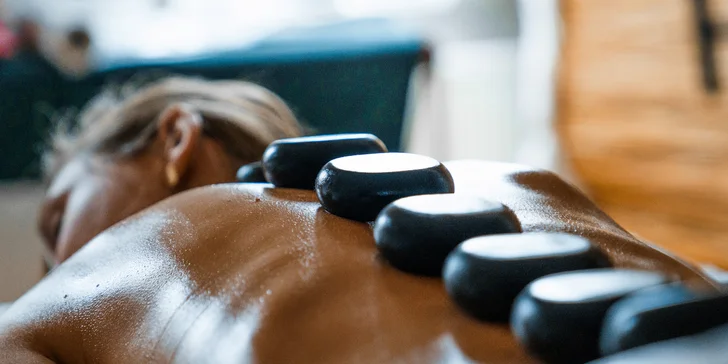 Pobyt neďaleko Orlických hôr: raňajky alebo polpenzia, wellness, masáž aj jazda na koňoch