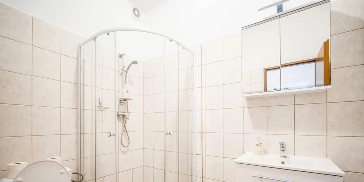 Pobyt neďaleko Orlických hôr: raňajky alebo polpenzia, wellness, masáž aj jazda na koňoch