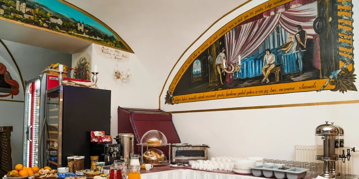 Pobyt neďaleko Orlických hôr: raňajky alebo polpenzia, wellness, masáž aj jazda na koňoch