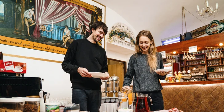 Pobyt neďaleko Orlických hôr: raňajky alebo polpenzia, wellness, masáž aj jazda na koňoch