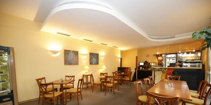 Pobyt v Orlických horách: hotel v štýle art deco, polpenzia aj vstup do bazéna či na zámok