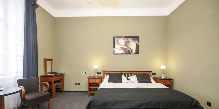 Pobyt v Orlických horách: hotel v štýle art deco, polpenzia aj vstup do bazéna či na zámok