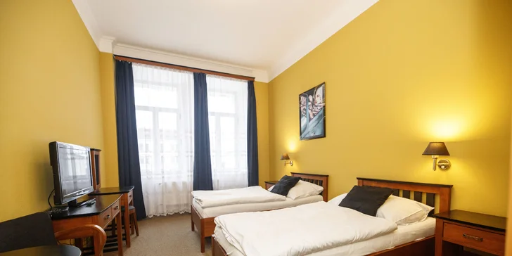 Pobyt v Orlických horách: hotel v štýle art deco, polpenzia aj vstup do bazéna či na zámok