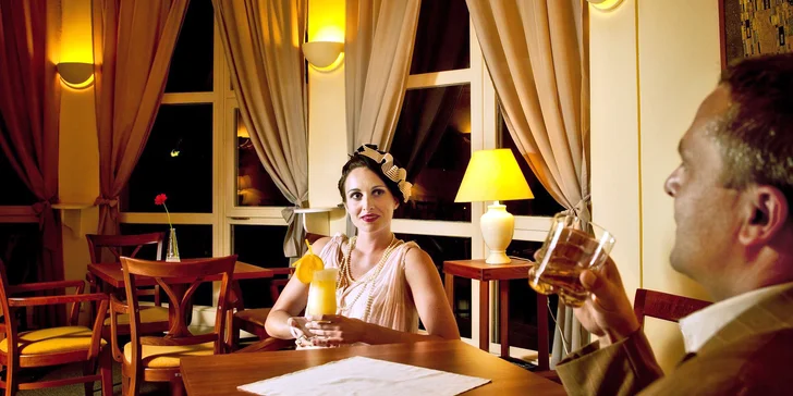 Pobyt v Orlických horách: hotel v štýle art deco, polpenzia aj vstup do bazéna či na zámok