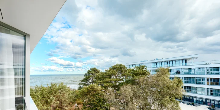 5* luxus pri Baltiku: moderné apartmány priamo pri mori, možnosť s raňajkami aj pobyt pre dve deti zadarmo