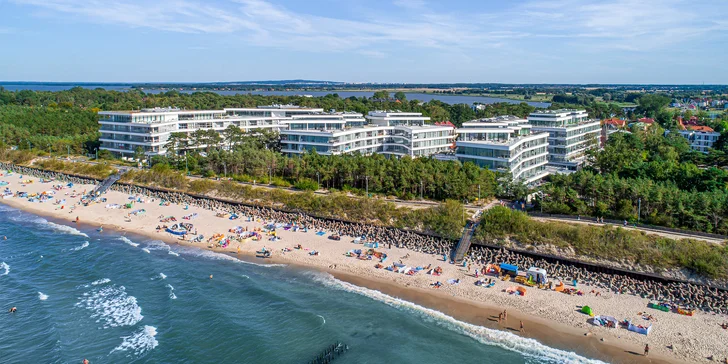 5* luxus pri Baltiku: moderné apartmány priamo pri mori, možnosť s raňajkami aj pobyt pre dve deti zadarmo