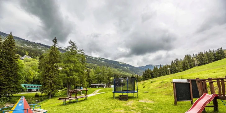 Pobyt v rodinnom hoteli v Špindlerovom Mlyne: polpenzia, zábava a výlety